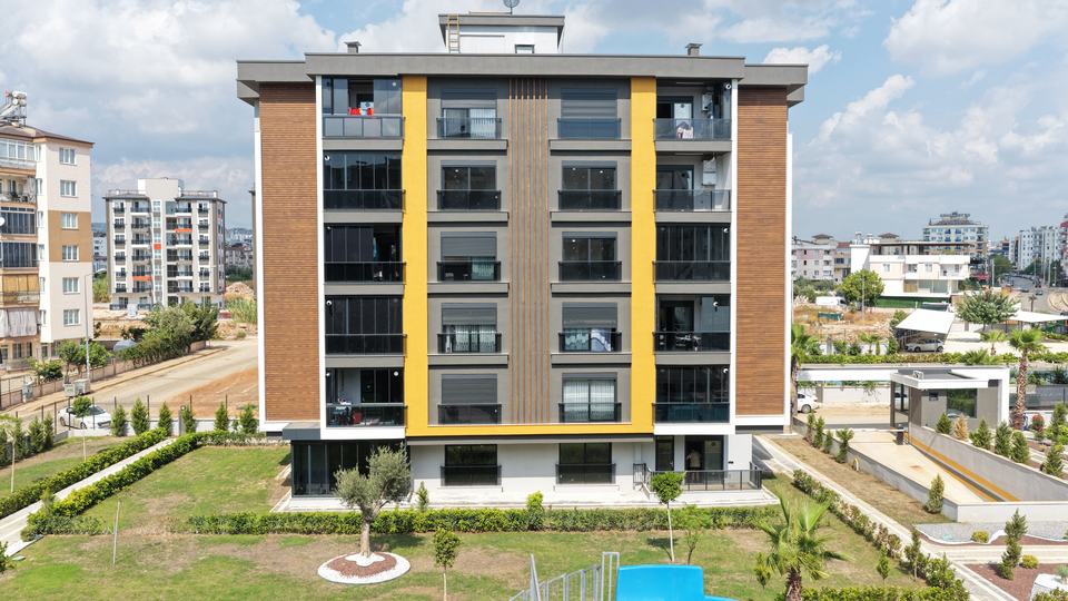 Wohnblock mit Gartenanlage